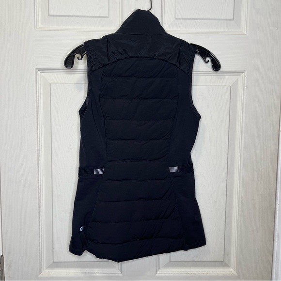 Lululemon Down For It All Vest Black Sz 2 - Picture 10 of 10